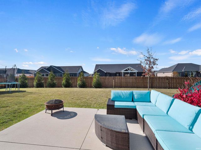 3077 Leon Cove, Fort Wayne, IN 46845