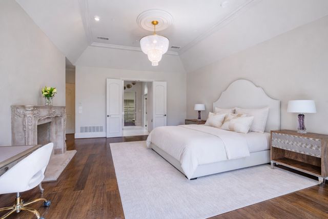 6262 Turner Way, Dallas, TX 75230