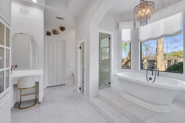 6262 Turner Way, Dallas, TX 75230