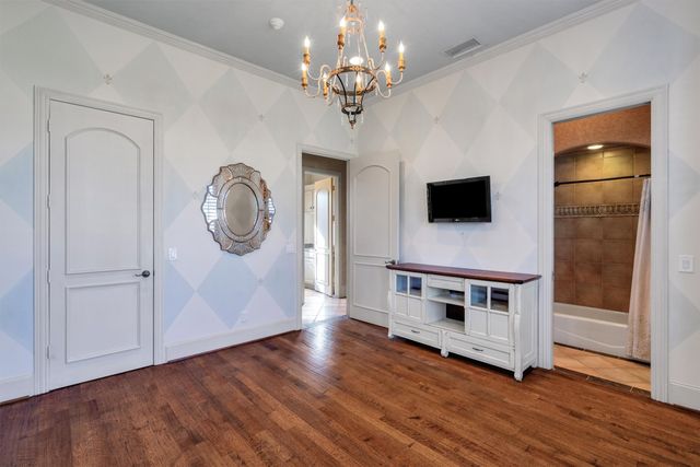 6262 Turner Way, Dallas, TX 75230