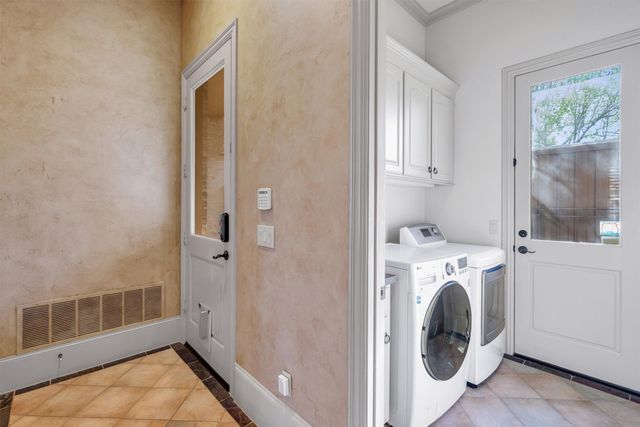 6262 Turner Way, Dallas, TX 75230