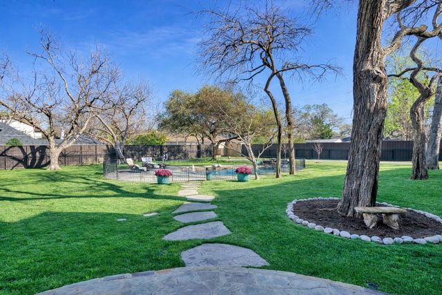 6262 Turner Way, Dallas, TX 75230