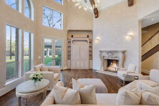 6262 Turner Way, Dallas, TX 75230