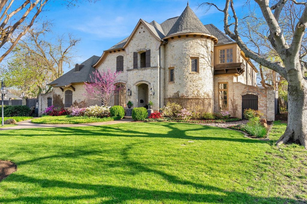 6262 Turner Way, Dallas, TX 75230