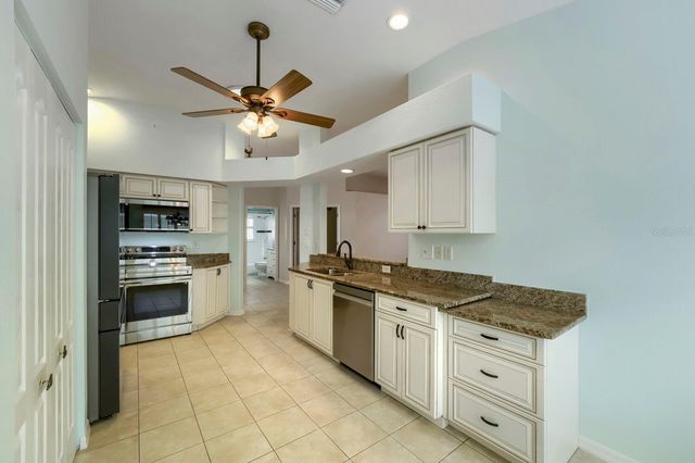 11337 CLEAR OAK CIR, New Port Richey, FL 34654