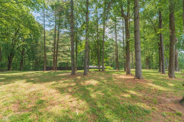 1260 N Lawrence Hollow Drive, Bloomfield, IN 47424