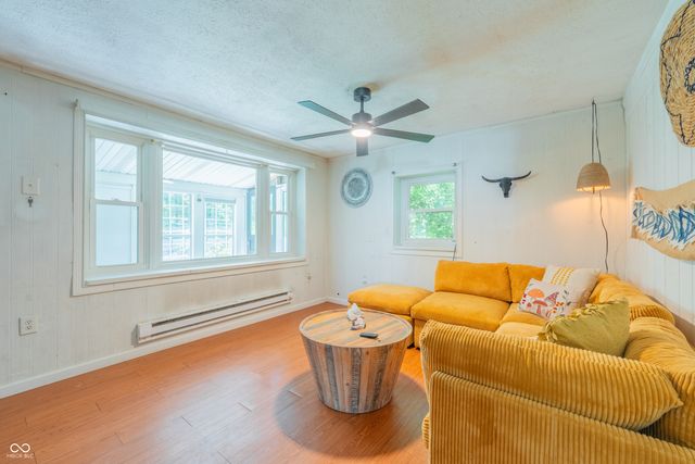 1260 N Lawrence Hollow Drive, Bloomfield, IN 47424