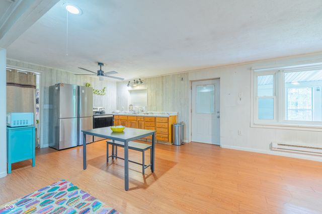 1260 N Lawrence Hollow Drive, Bloomfield, IN 47424