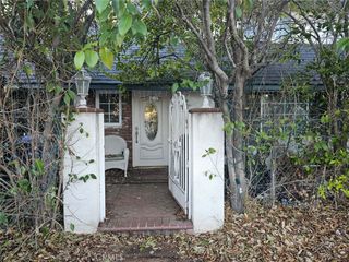 25219 Vermont Dr., Newhall, CA 91321