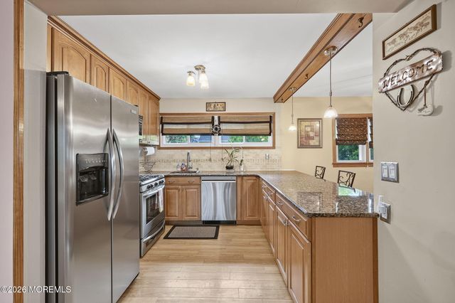 4 Farmbrook Drive, Old Bridge, NJ 08857