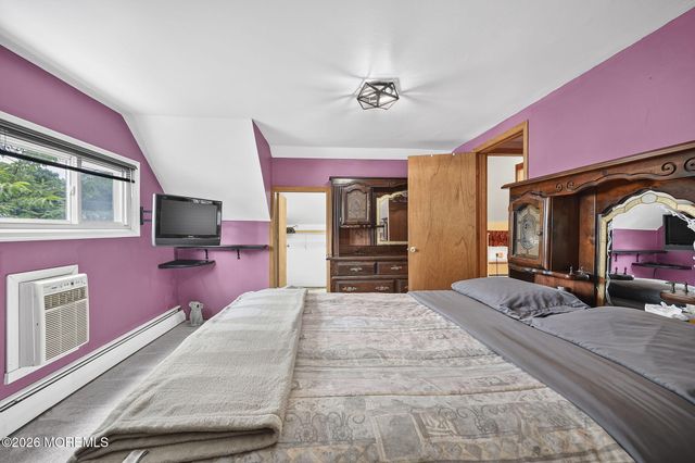 4 Farmbrook Drive, Old Bridge, NJ 08857