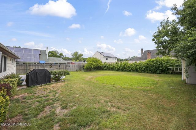 4 Farmbrook Drive, Old Bridge, NJ 08857