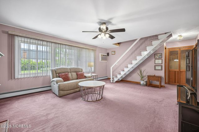 4 Farmbrook Drive, Old Bridge, NJ 08857