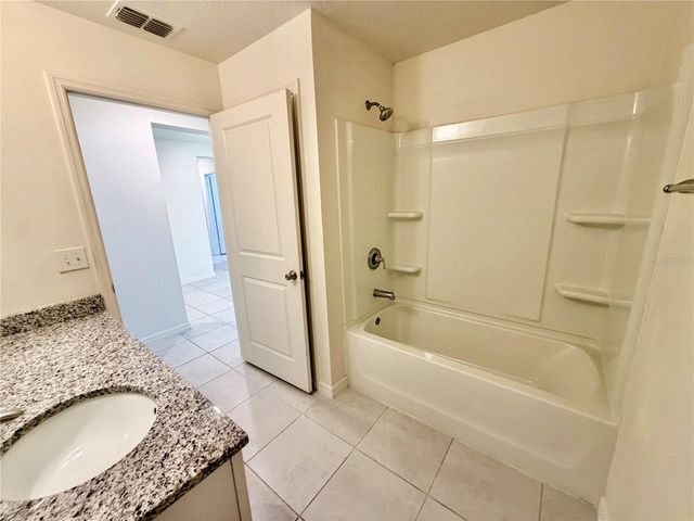 240 SUMMERLIN LOOP, Haines City, FL 33844