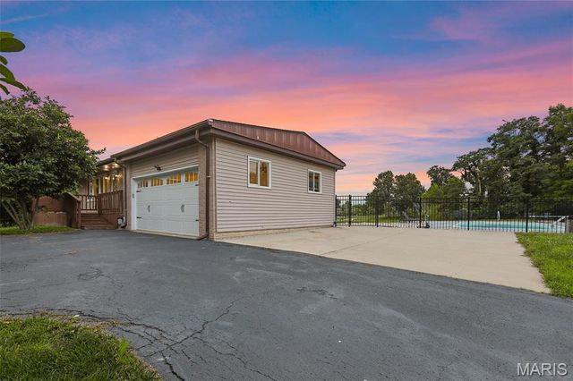 1674 Su Twan Drive, Worden, IL 62097