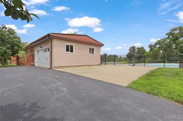 1674 Su Twan Drive, Worden, IL 62097
