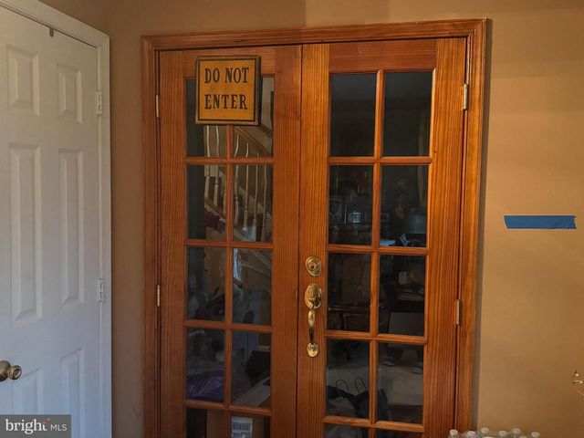 25 W SAXONY DR, New Castle, DE 19720