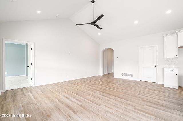 10112 Cedar Valley Ct, Louisville, KY 40291