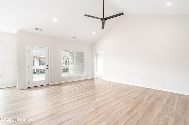 10112 Cedar Valley Ct, Louisville, KY 40291