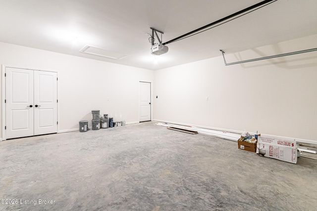 10112 Cedar Valley Ct, Louisville, KY 40291