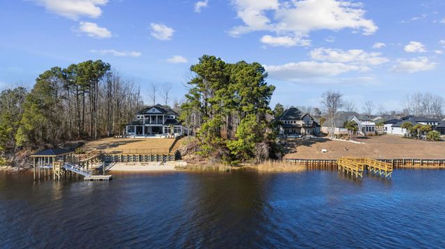 9789 Anchor Dr., Longs, SC 29568
