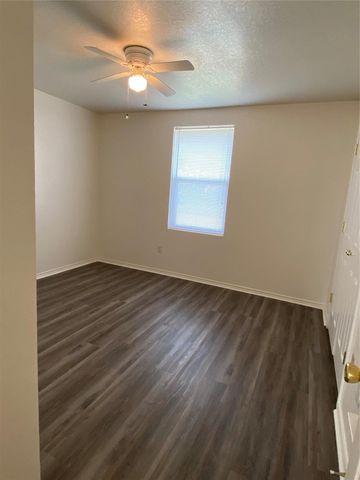 4406 Bobbie Ann Drive, Granbury, TX 76049