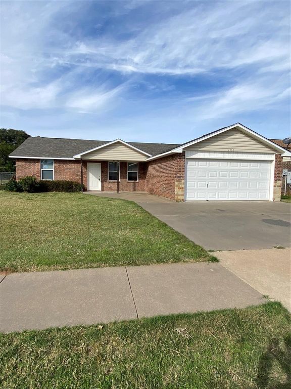 4406 Bobbie Ann Drive, Granbury, TX 76049