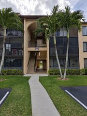 806 Sky Pine Way D2, Greenacres, FL 33415