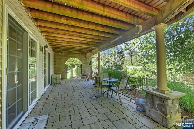 63 Pleasant Avenue, Upper Saddle River, NJ 07458