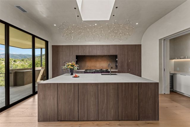 25 Lodge Circle, Santa Fe, NM 87506