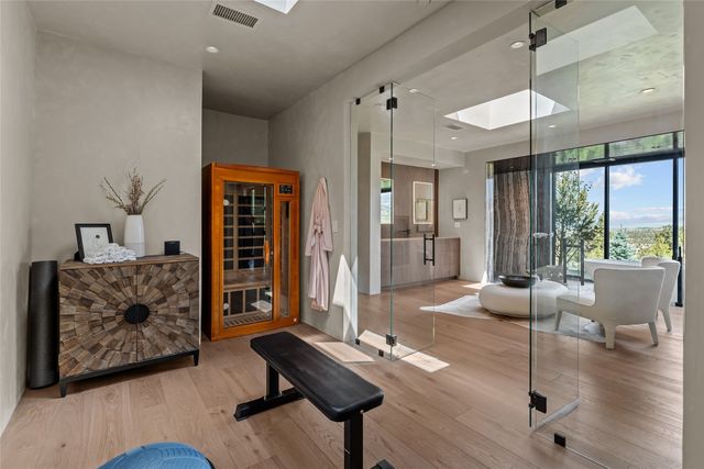25 Lodge Circle, Santa Fe, NM 87506