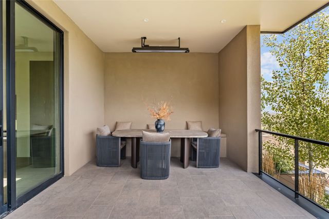 25 Lodge Circle, Santa Fe, NM 87506
