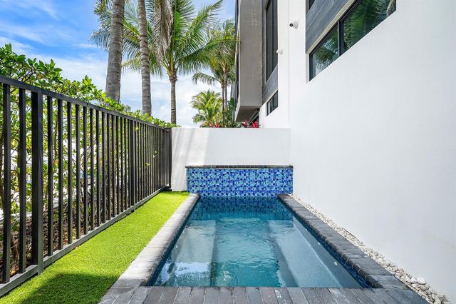 11505 Old Ocean Boulevard, Ocean Ridge, FL 33435