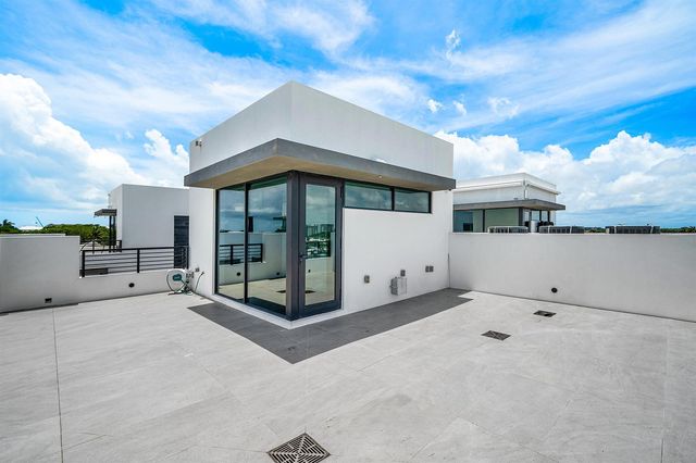 11505 Old Ocean Boulevard, Ocean Ridge, FL 33435