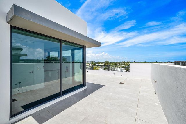 11505 Old Ocean Boulevard, Ocean Ridge, FL 33435