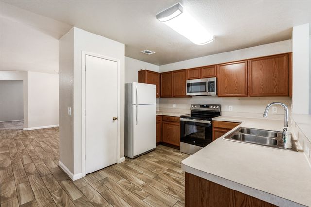 9013 Sagebrush Trail, Cross Roads, TX 76227