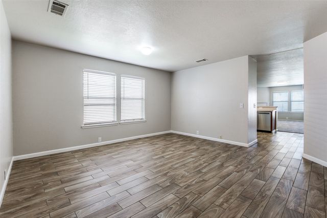 9013 Sagebrush Trail, Cross Roads, TX 76227