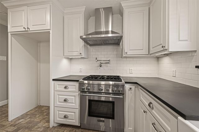 5107 Poinciana Drive, Houston, TX 77092