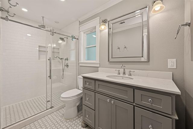 5107 Poinciana Drive, Houston, TX 77092