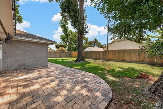 5107 Poinciana Drive, Houston, TX 77092