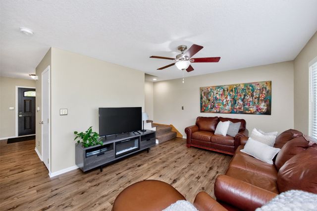 410 SE Cardinal Lane, Waukee, IA 50263