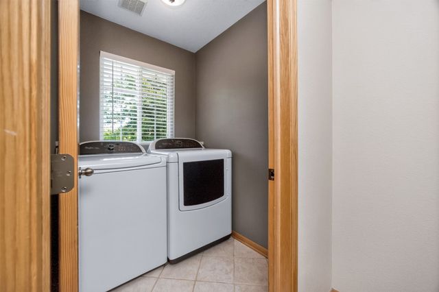 410 SE Cardinal Lane, Waukee, IA 50263