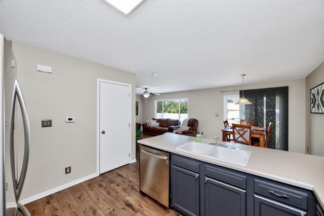 410 SE Cardinal Lane, Waukee, IA 50263