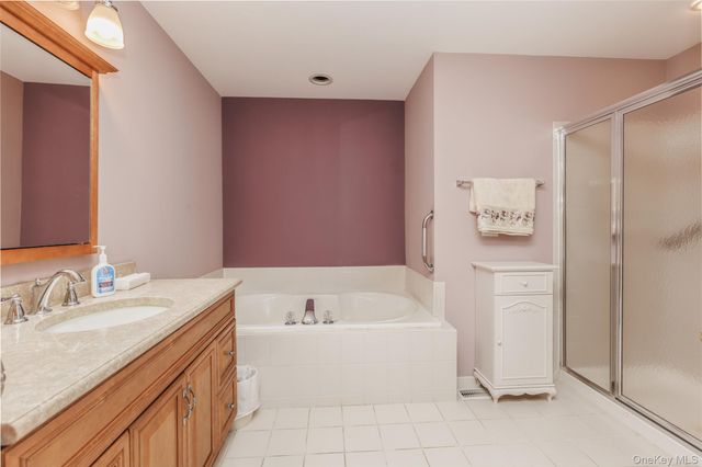 38 Gettysburg Drive, Port Jefferson Station, NY 11776