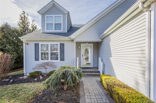 38 Gettysburg Drive, Port Jefferson Station, NY 11776