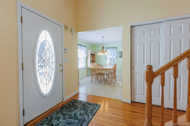 38 Gettysburg Drive, Port Jefferson Station, NY 11776