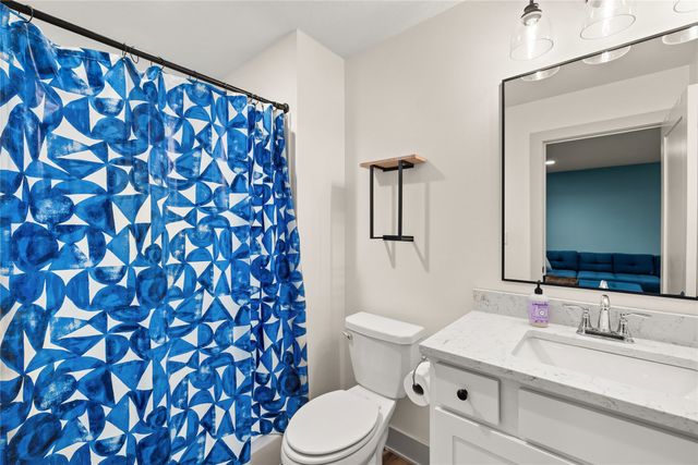 813 Spruce Street NW, Bondurant, IA 50035