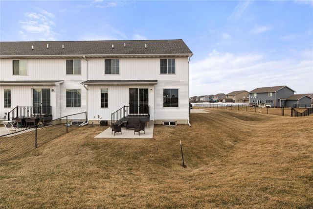 813 Spruce Street NW, Bondurant, IA 50035