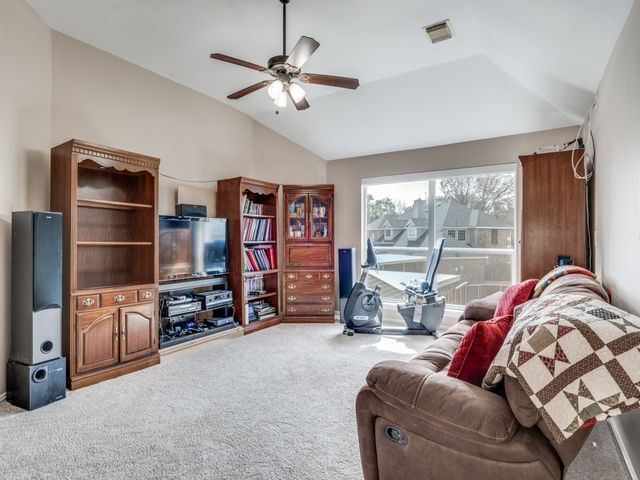 2006 Hillside Drive, Rowlett, TX 75088