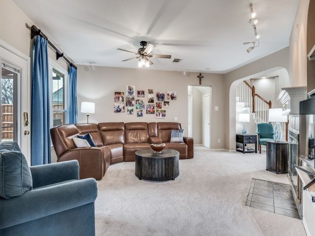 2006 Hillside Drive, Rowlett, TX 75088